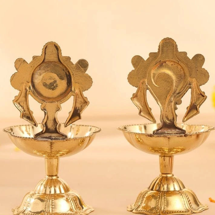 Brass shankh chakra Diya set